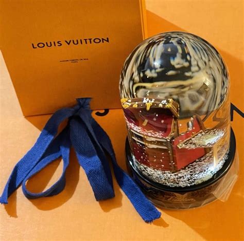 snow globe louis vuitton